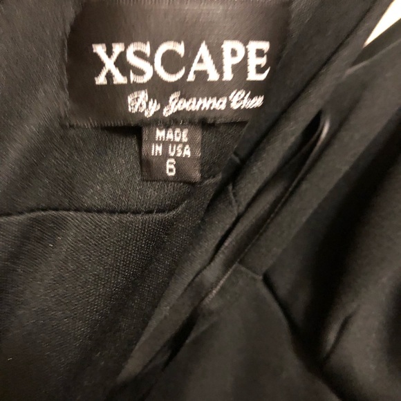 Deep Plunge, Ruched, Satin Fitted Cocktail Dress - Picture 7 of 7